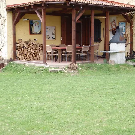 Apartment Pension Stara Skola *
