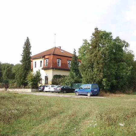 Apartment Pension Stara Skola Hruba Skala